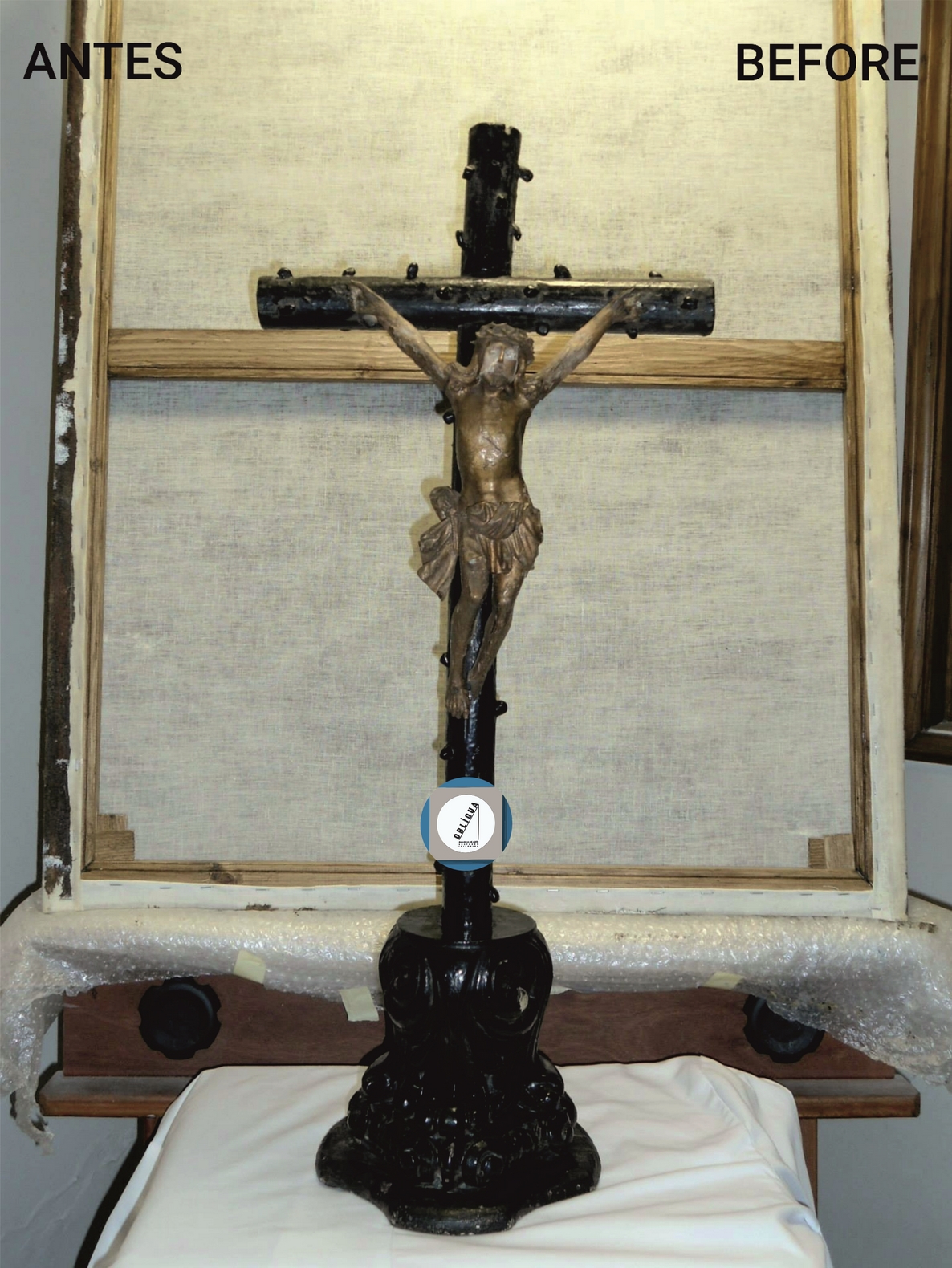 crucifixo com cristo policromado1.1D.jpg